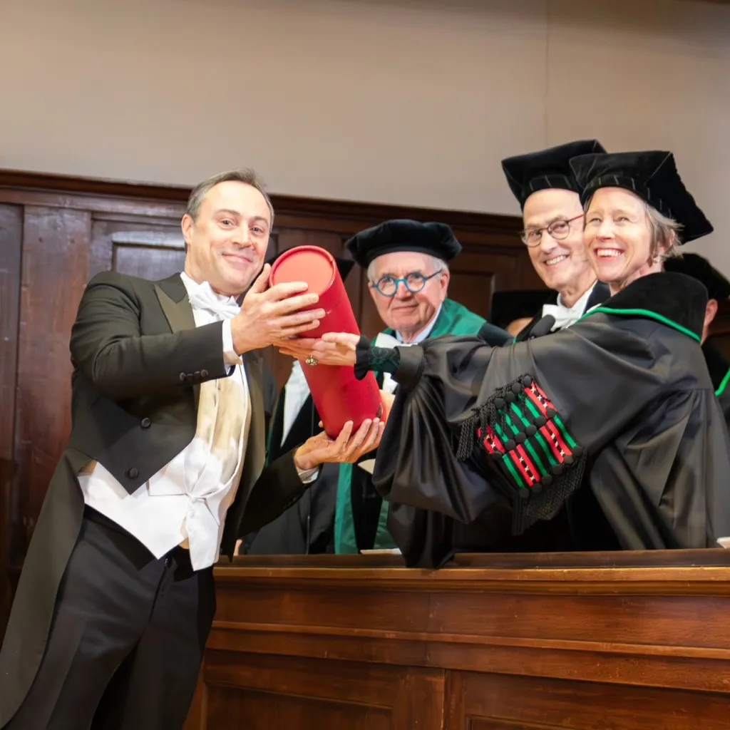 Foto: Dermatoloog Patrick Kemperman gepromoveerd op parasietenwaan